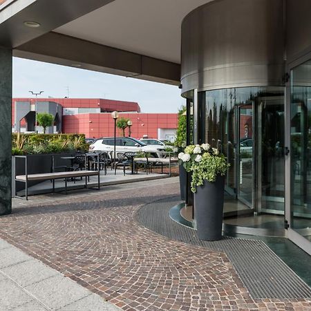 Point Hotel 피오베디사코 외부 사진