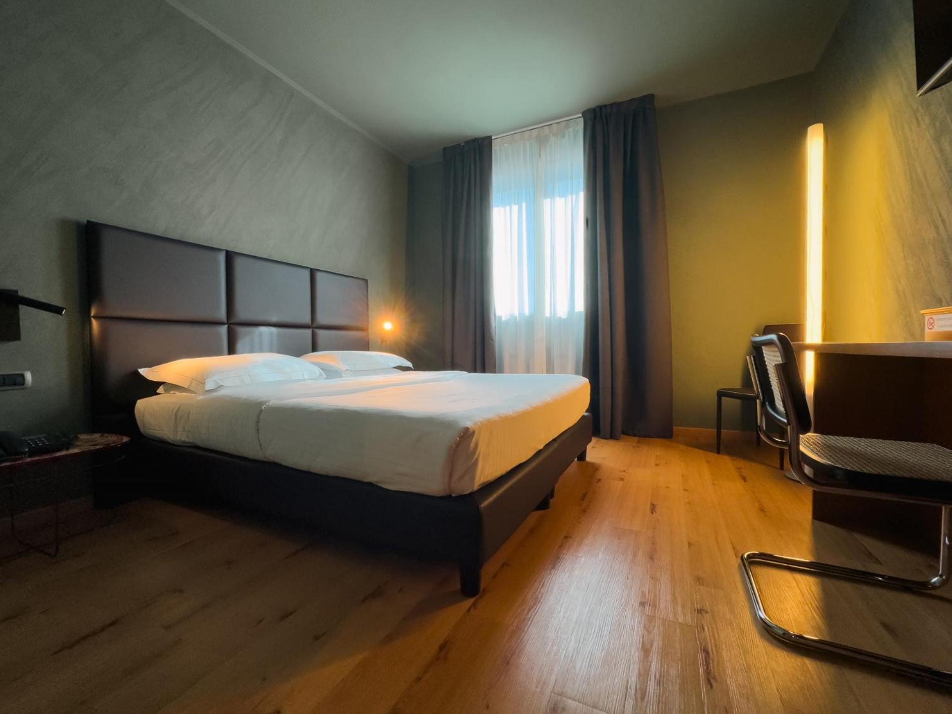 Point Hotel 피오베디사코 외부 사진