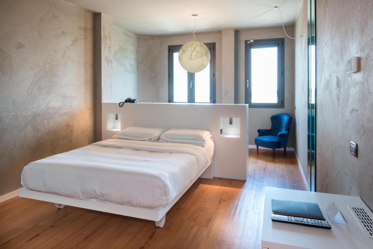 Point Hotel 피오베디사코 외부 사진